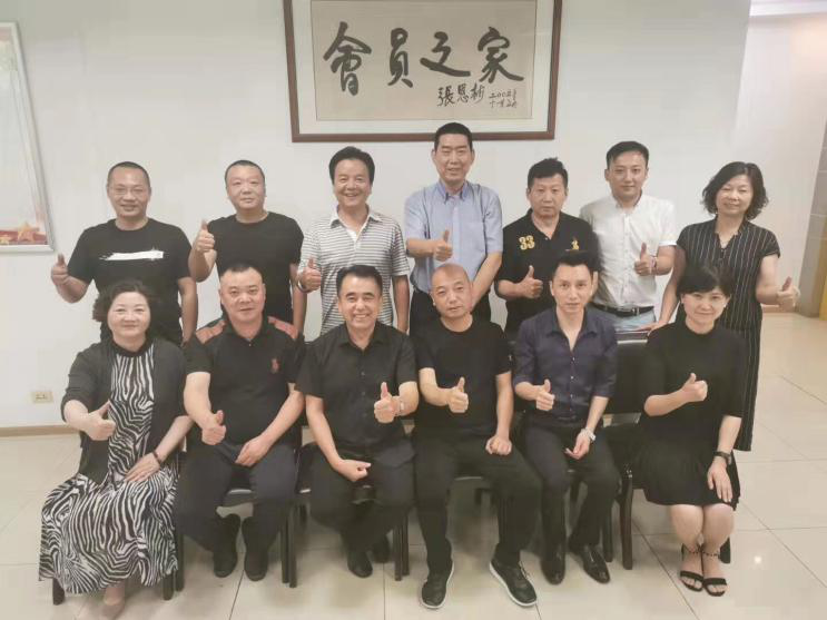 我省首個(gè)專(zhuān)家?guī)煺匠闪?，今泰裝飾工程經(jīng)理受(圖1)