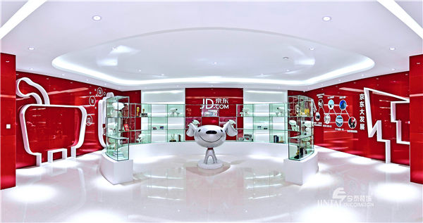 聲色光影，一場(chǎng)簡(jiǎn)約與時(shí)尚的碰撞(圖1)