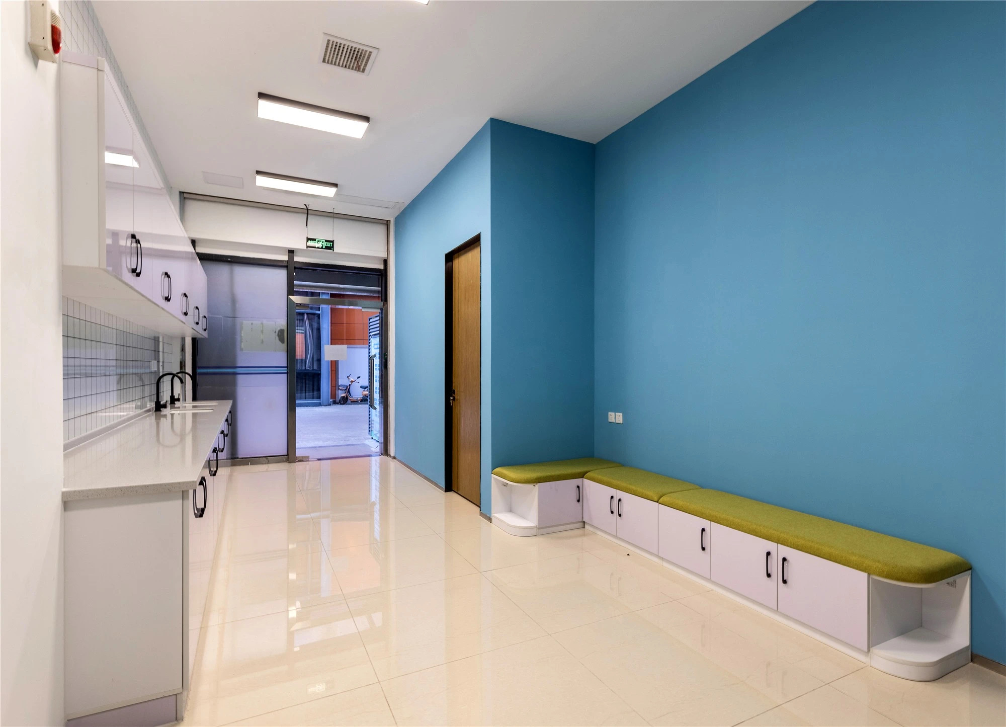 【案例賞析】武漢市車都天然氣營業(yè)廳完工實景展示，開放多元，活力共享！(圖8)