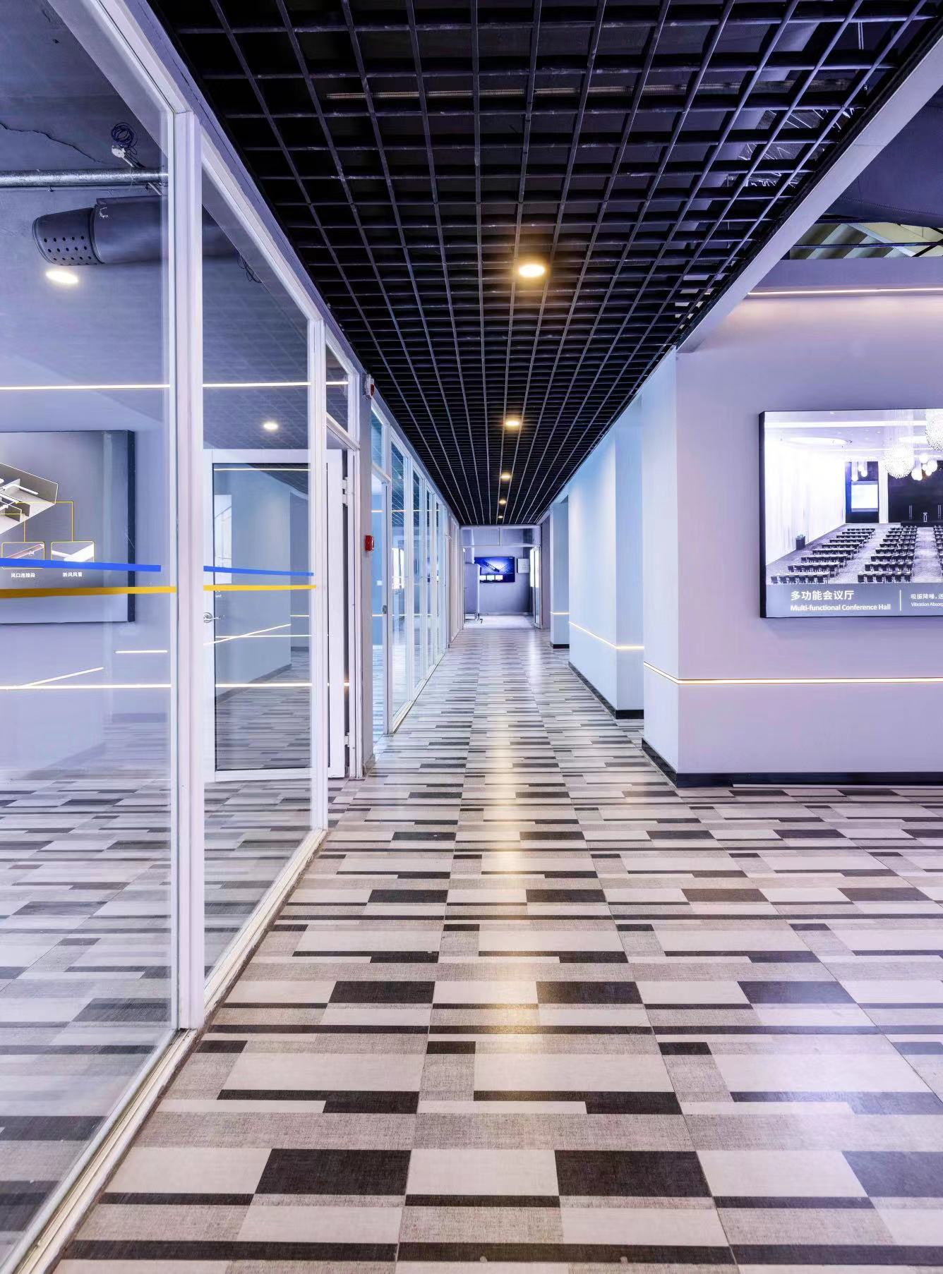 【案例賞析】簡到極致，自帶高級感的展廳設(shè)計！(圖3)