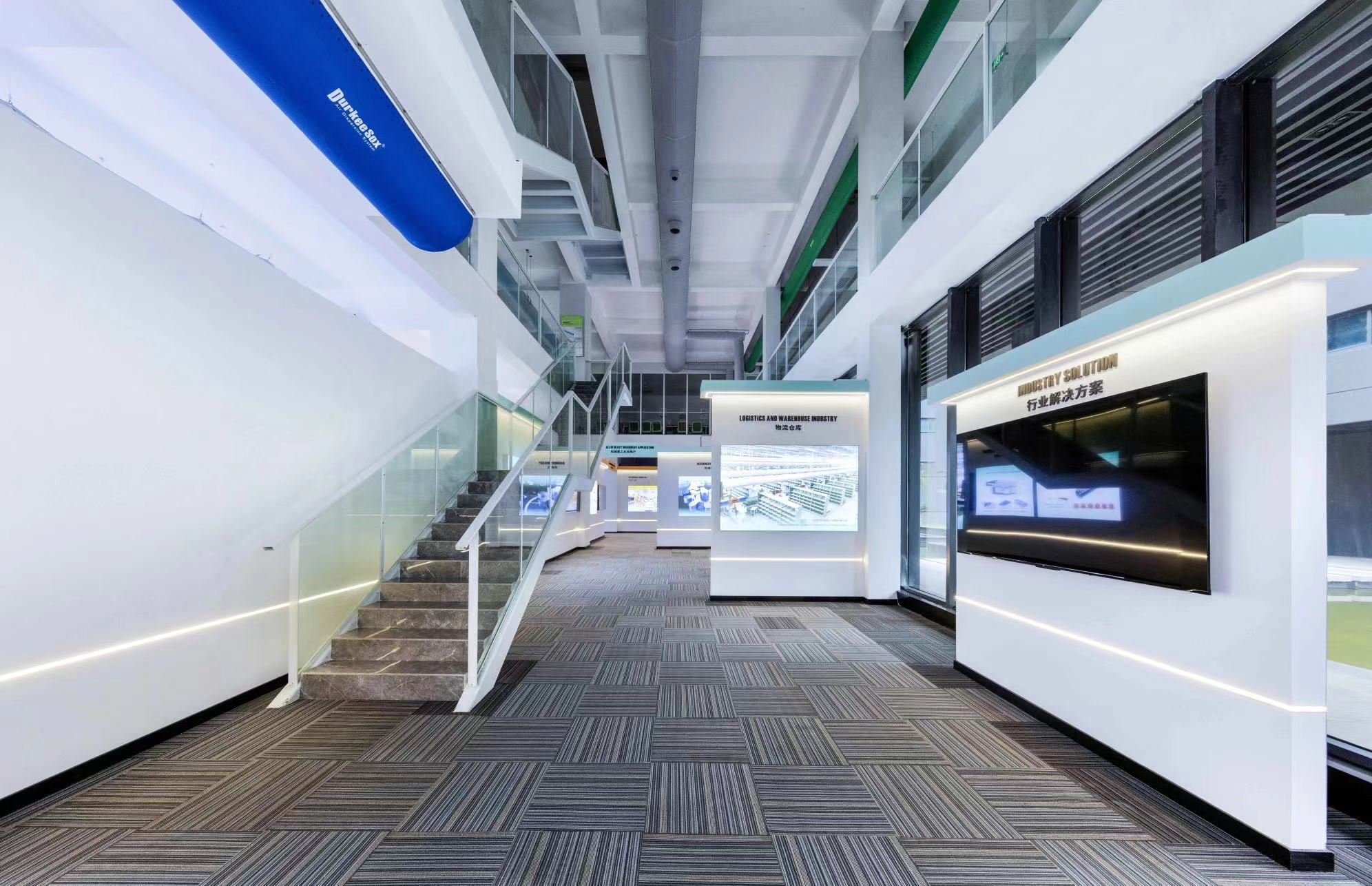 【案例賞析】簡到極致，自帶高級感的展廳設(shè)計！(圖11)