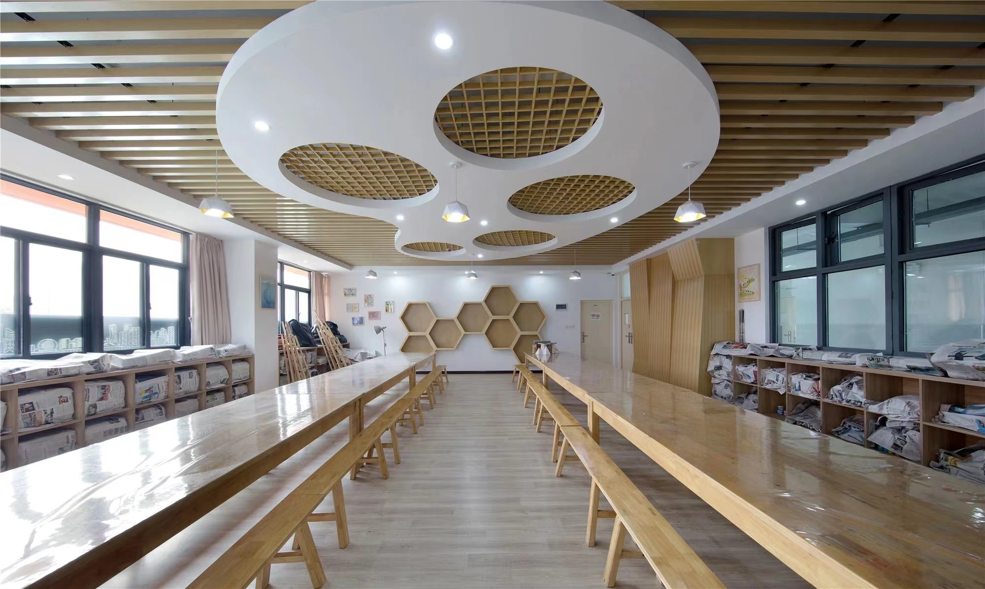 【學(xué)校案例】今泰裝飾在武漢市先后完成了與紅領(lǐng)巾學(xué)校6個(gè)校區(qū)的項(xiàng)目交付！(圖6)